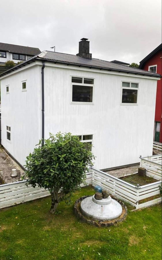 Cosy House Near Airport Apartment Sørvágur Exterior foto